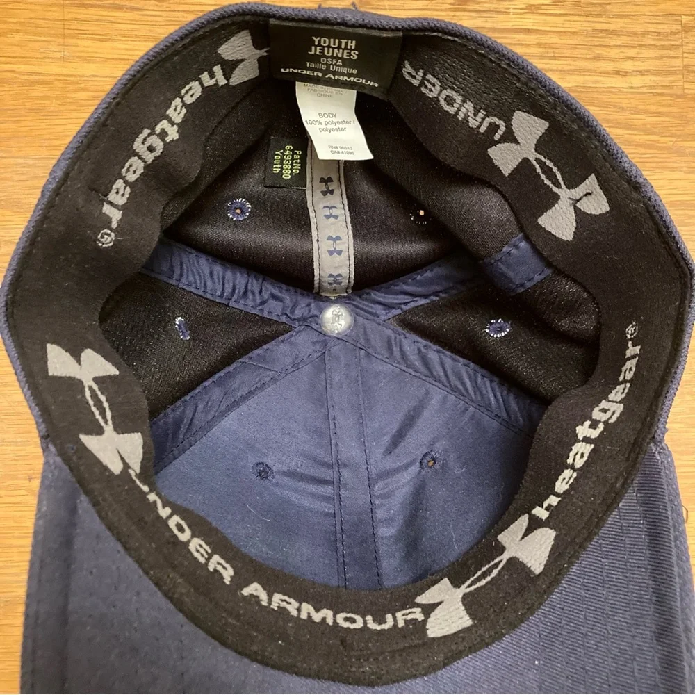 EUC Under Armour Heat Gear Stretch Fit Youth Baseball Cap